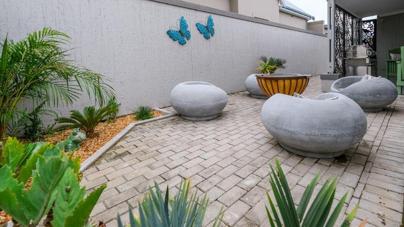 4 Bedroom Property for Sale in Blue Mountain Village Western Cape
